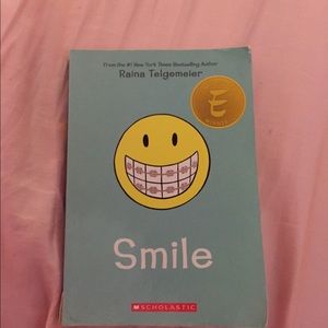Smile by Raina Telgemier
